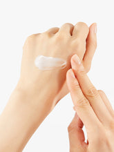 Load image into Gallery viewer, COSRX Advanced Snail 92 All in one Cream